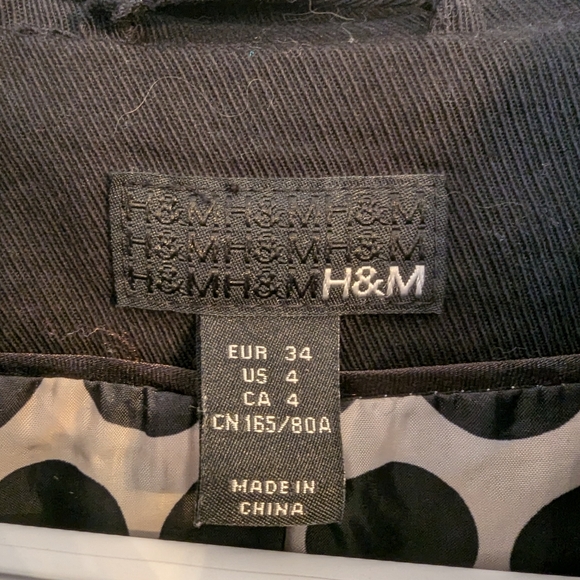 H&M black coat - Picture 3 of 4